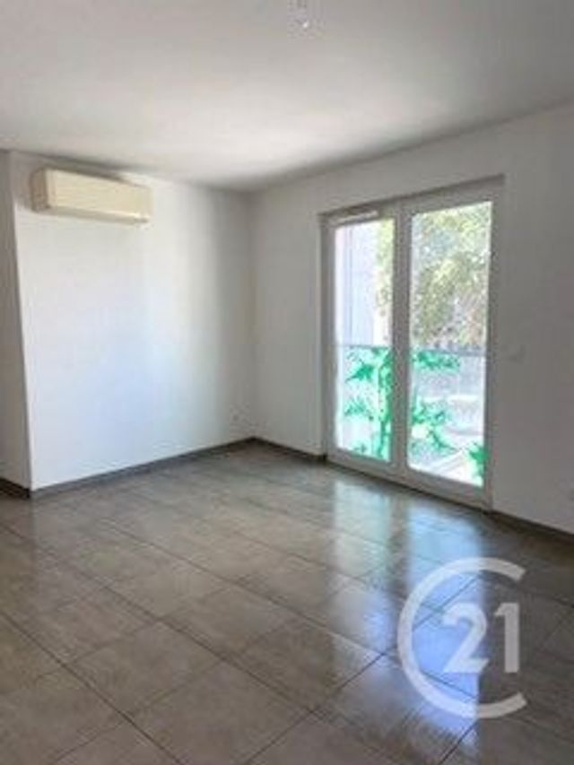 Appartement T3 à vendre - 3 pièces - 53.5 m2 - TOULON - 83 - PROVENCE-ALPES-COTE-D-AZUR - Century 21 Le Rocher