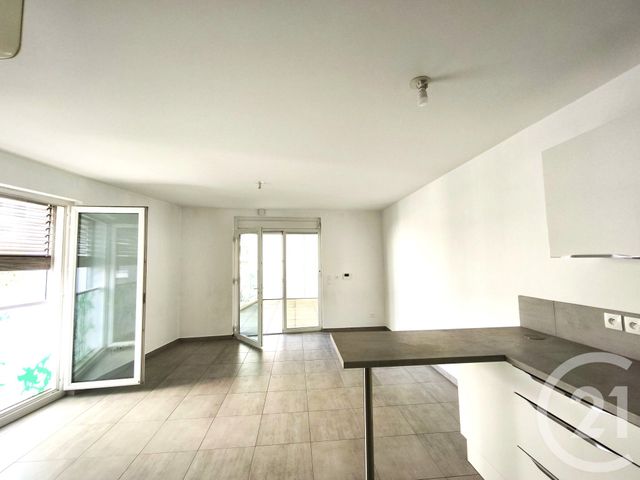Appartement T3 à vendre - 3 pièces - 53.5 m2 - TOULON - 83 - PROVENCE-ALPES-COTE-D-AZUR - Century 21 Le Rocher