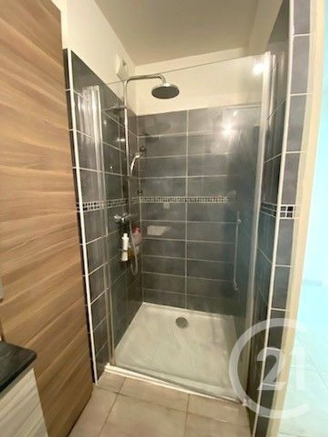 Appartement T3 à vendre - 3 pièces - 53.5 m2 - TOULON - 83 - PROVENCE-ALPES-COTE-D-AZUR - Century 21 Le Rocher