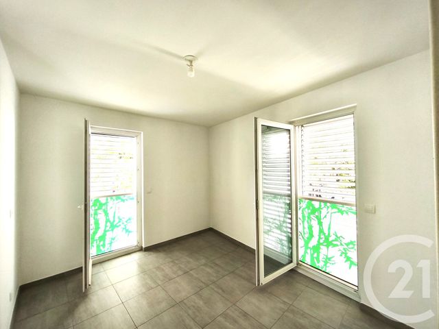 Appartement T3 à vendre - 3 pièces - 53.5 m2 - TOULON - 83 - PROVENCE-ALPES-COTE-D-AZUR - Century 21 Le Rocher