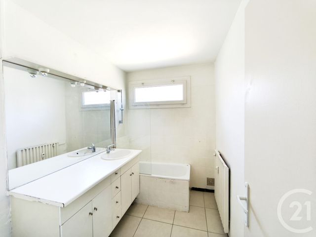 Appartement F4 à vendre - 4 pièces - 79.69 m2 - LA GARDE - 83 - PROVENCE-ALPES-COTE-D-AZUR - Century 21 Le Rocher