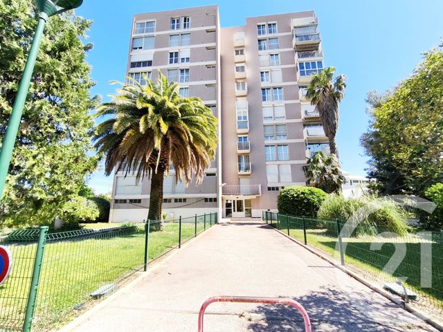 Appartement F4 à vendre - 4 pièces - 79.69 m2 - LA GARDE - 83 - PROVENCE-ALPES-COTE-D-AZUR - Century 21 Le Rocher