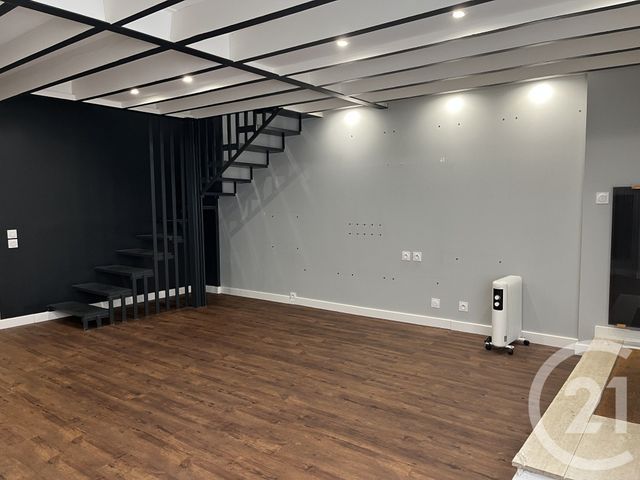 Appartement Duplex à louer - 2 pièces - 62.48 m2 - TOULON - 83 - PROVENCE-ALPES-COTE-D-AZUR - Century 21 Le Rocher