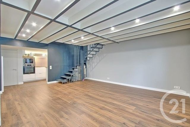 Appartement Duplex à louer - 2 pièces - 62.48 m2 - TOULON - 83 - PROVENCE-ALPES-COTE-D-AZUR - Century 21 Le Rocher