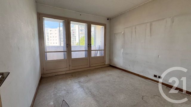Appartement T4 à vendre - 4 pièces - 67.0 m2 - LA GARDE - 83 - PROVENCE-ALPES-COTE-D-AZUR - Century 21 Le Rocher