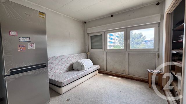 Appartement T4 à vendre - 4 pièces - 67.0 m2 - LA GARDE - 83 - PROVENCE-ALPES-COTE-D-AZUR - Century 21 Le Rocher