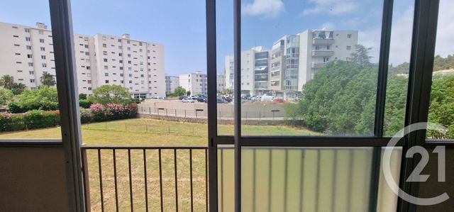 Appartement T4 à vendre - 4 pièces - 67.0 m2 - LA GARDE - 83 - PROVENCE-ALPES-COTE-D-AZUR - Century 21 Le Rocher