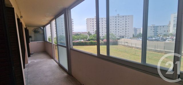 Appartement T4 à vendre - 4 pièces - 67.0 m2 - LA GARDE - 83 - PROVENCE-ALPES-COTE-D-AZUR - Century 21 Le Rocher