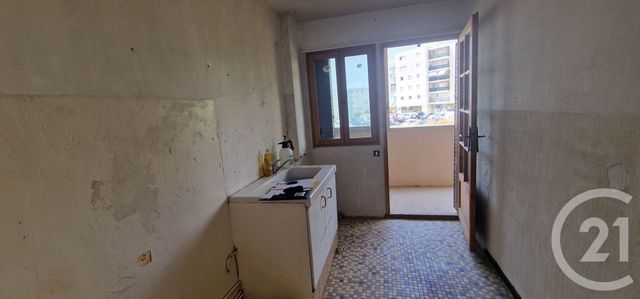 Appartement T4 à vendre - 4 pièces - 67.0 m2 - LA GARDE - 83 - PROVENCE-ALPES-COTE-D-AZUR - Century 21 Le Rocher