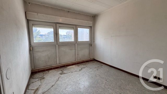 Appartement T4 à vendre - 4 pièces - 67.0 m2 - LA GARDE - 83 - PROVENCE-ALPES-COTE-D-AZUR - Century 21 Le Rocher