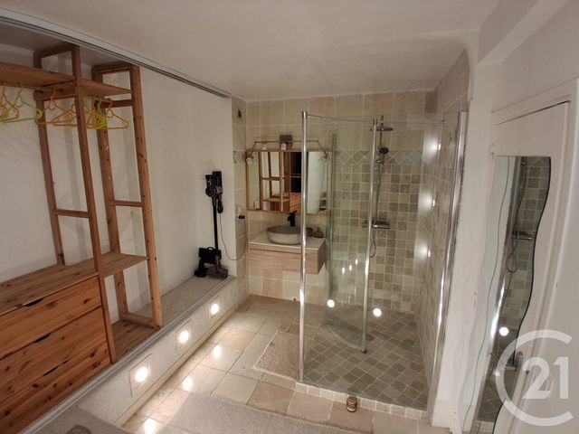 Appartement F2 à louer - 2 pièces - 34.7 m2 - LA VALETTE DU VAR - 83 - PROVENCE-ALPES-COTE-D-AZUR - Century 21 Le Rocher