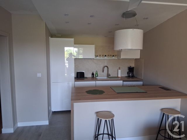 Appartement F2 à louer - 2 pièces - 34.7 m2 - LA VALETTE DU VAR - 83 - PROVENCE-ALPES-COTE-D-AZUR - Century 21 Le Rocher