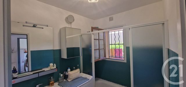 Appartement à vendre - 2 pièces - 35.4 m2 - LA GARDE - 83 - PROVENCE-ALPES-COTE-D-AZUR - Century 21 Le Rocher