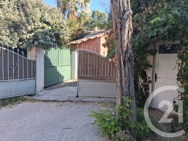 maison à louer - 3 pièces - 67.11 m2 - LA GARDE - 83 - PROVENCE-ALPES-COTE-D-AZUR - Century 21 Le Rocher