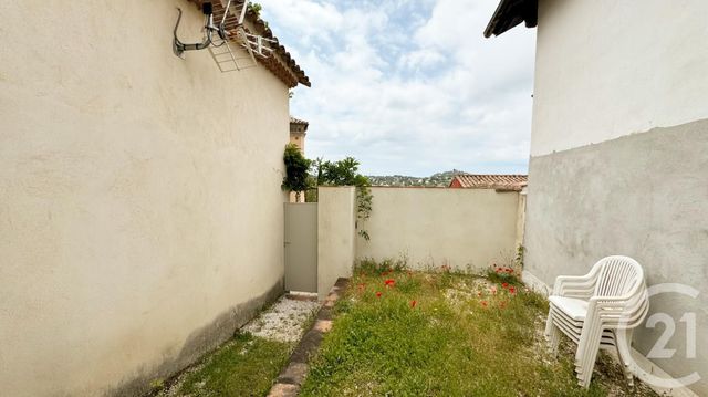maison à louer - 3 pièces - 67.11 m2 - LA GARDE - 83 - PROVENCE-ALPES-COTE-D-AZUR - Century 21 Le Rocher