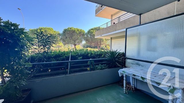 Appartement F1 bis à vendre - 2 pièces - 47.04 m2 - LA GARDE - 83 - PROVENCE-ALPES-COTE-D-AZUR - Century 21 Le Rocher