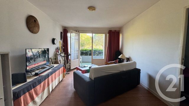Appartement F1 bis à vendre - 2 pièces - 47.04 m2 - LA GARDE - 83 - PROVENCE-ALPES-COTE-D-AZUR - Century 21 Le Rocher