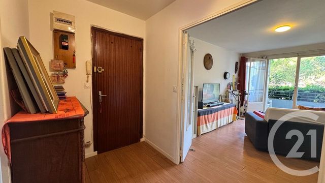 Appartement F1 bis à vendre - 2 pièces - 47.04 m2 - LA GARDE - 83 - PROVENCE-ALPES-COTE-D-AZUR - Century 21 Le Rocher