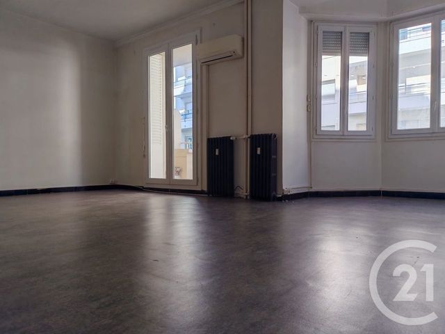 Appartement F2 à vendre - 2 pièces - 66.55 m2 - TOULON - 83 - PROVENCE-ALPES-COTE-D-AZUR - Century 21 Le Rocher
