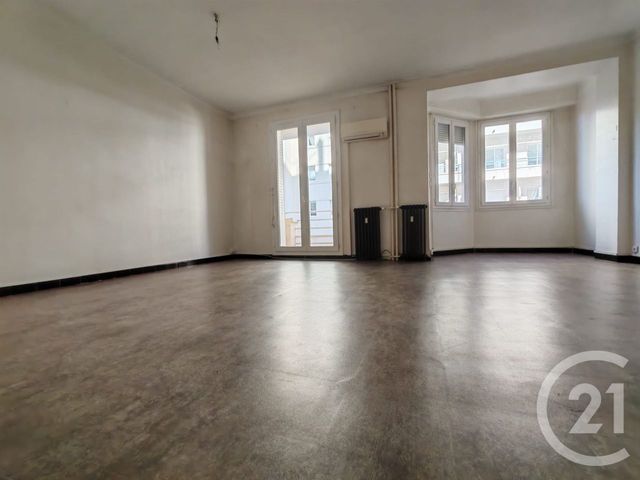 Appartement F2 à vendre - 2 pièces - 66.55 m2 - TOULON - 83 - PROVENCE-ALPES-COTE-D-AZUR - Century 21 Le Rocher