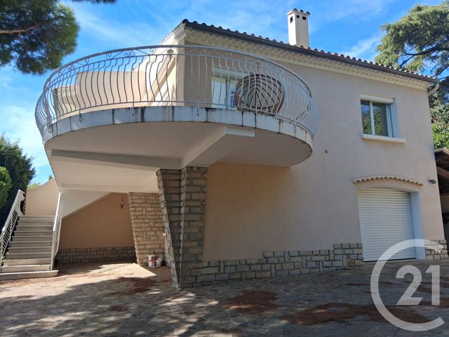 maison à louer - 8 pièces - 197.25 m2 - LA GARDE - 83 - PROVENCE-ALPES-COTE-D-AZUR - Century 21 Le Rocher