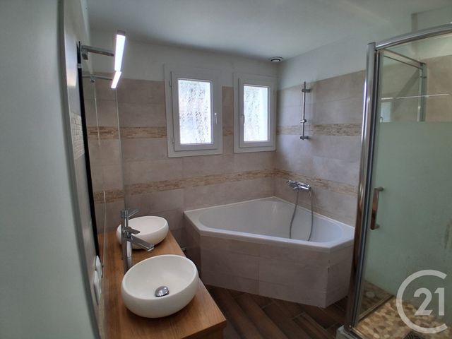 maison à louer - 8 pièces - 197.25 m2 - LA GARDE - 83 - PROVENCE-ALPES-COTE-D-AZUR - Century 21 Le Rocher