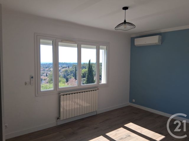 maison à louer - 8 pièces - 197.25 m2 - LA GARDE - 83 - PROVENCE-ALPES-COTE-D-AZUR - Century 21 Le Rocher