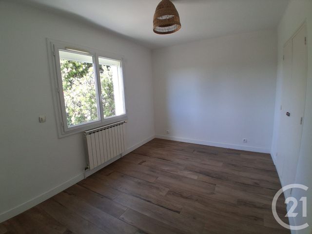 maison à louer - 8 pièces - 197.25 m2 - LA GARDE - 83 - PROVENCE-ALPES-COTE-D-AZUR - Century 21 Le Rocher