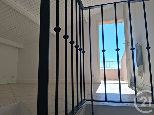maison à louer - 8 pièces - 197.25 m2 - LA GARDE - 83 - PROVENCE-ALPES-COTE-D-AZUR - Century 21 Le Rocher