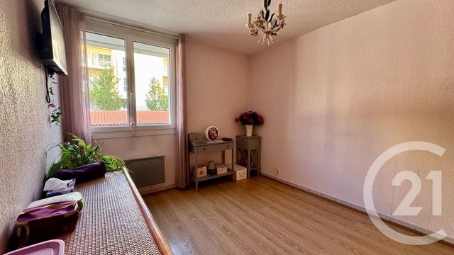 Appartement F5 à vendre - 5 pièces - 92.03 m2 - LA GARDE - 83 - PROVENCE-ALPES-COTE-D-AZUR - Century 21 Le Rocher