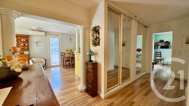 Appartement F5 à vendre - 5 pièces - 92.03 m2 - LA GARDE - 83 - PROVENCE-ALPES-COTE-D-AZUR - Century 21 Le Rocher