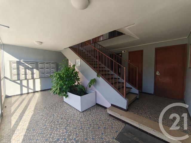Appartement T3 à louer - 4 pièces - 66.38 m2 - LA GARDE - 83 - PROVENCE-ALPES-COTE-D-AZUR - Century 21 Le Rocher