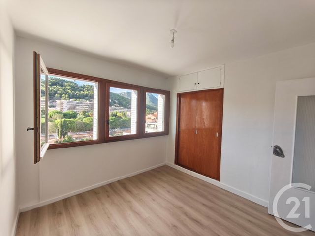 Appartement T3 à louer - 4 pièces - 66.38 m2 - LA GARDE - 83 - PROVENCE-ALPES-COTE-D-AZUR - Century 21 Le Rocher