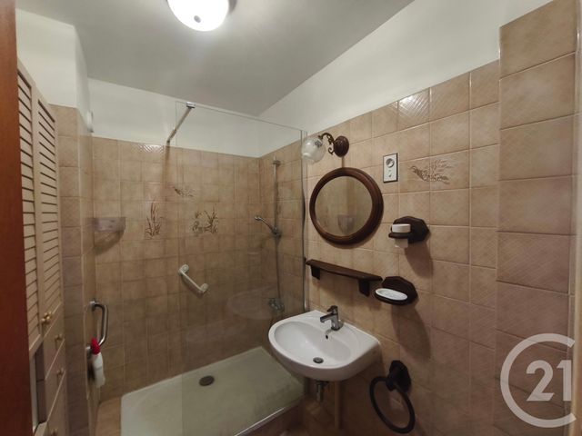 Appartement T3 à louer - 4 pièces - 66.38 m2 - LA GARDE - 83 - PROVENCE-ALPES-COTE-D-AZUR - Century 21 Le Rocher