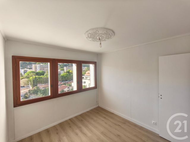 Appartement T3 à louer - 4 pièces - 66.38 m2 - LA GARDE - 83 - PROVENCE-ALPES-COTE-D-AZUR - Century 21 Le Rocher