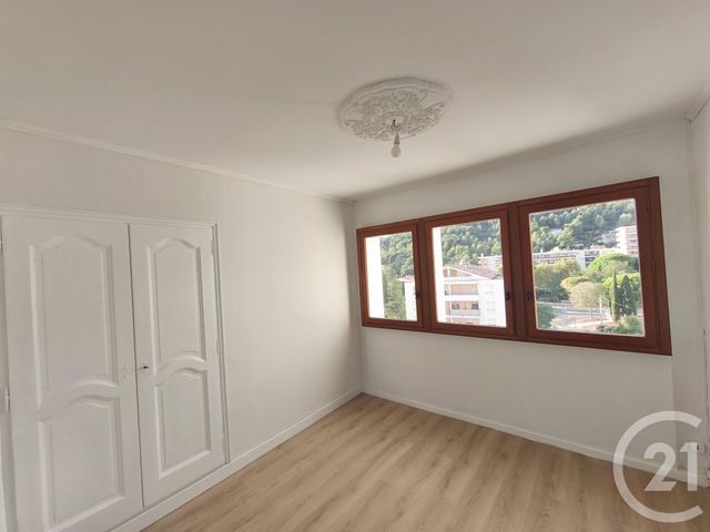 Appartement T3 à louer - 4 pièces - 66.38 m2 - LA GARDE - 83 - PROVENCE-ALPES-COTE-D-AZUR - Century 21 Le Rocher