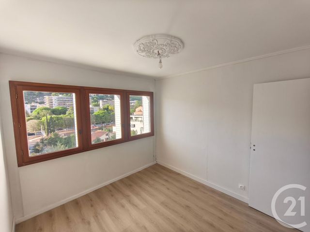Appartement T3 à louer - 4 pièces - 66.38 m2 - LA GARDE - 83 - PROVENCE-ALPES-COTE-D-AZUR - Century 21 Le Rocher