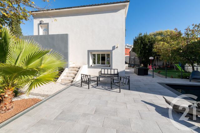 Afficher la photo en grand maison à vendre - 5 pièces - 117.21 m2 - LA GARDE - 83 - PROVENCE-ALPES-COTE-D-AZUR - Century 21 Le Rocher