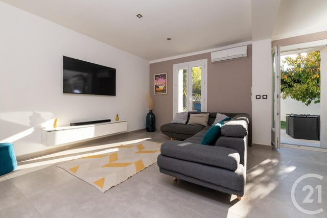 Afficher la photo en grand maison à vendre - 5 pièces - 117.21 m2 - LA GARDE - 83 - PROVENCE-ALPES-COTE-D-AZUR - Century 21 Le Rocher