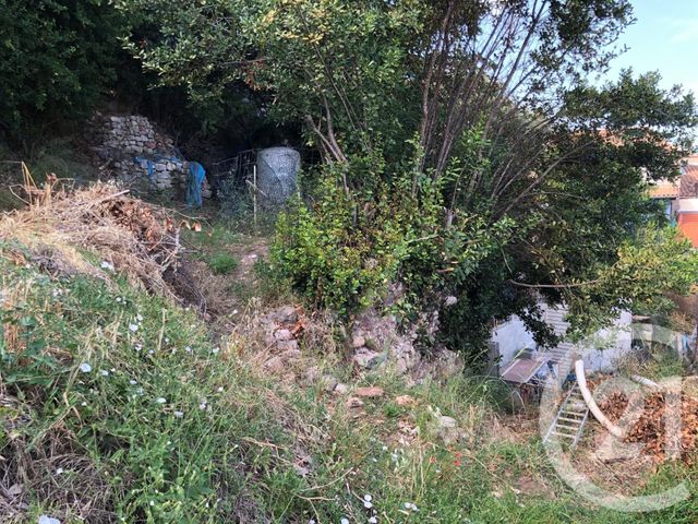 Afficher la photo en grand terrain à vendre - 414.0 m2 - CUERS - 83 - PROVENCE-ALPES-COTE-D-AZUR - Century 21 Le Rocher
