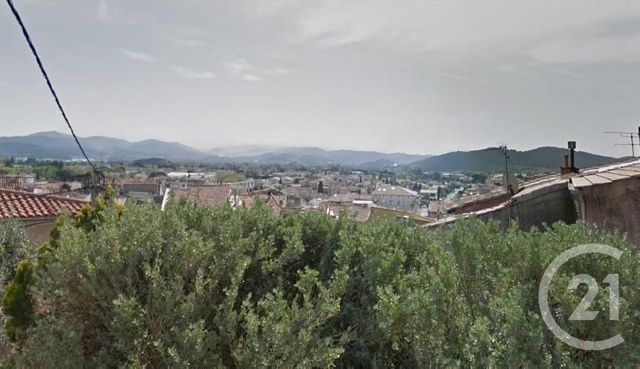 Afficher la photo en grand terrain à vendre - 414.0 m2 - CUERS - 83 - PROVENCE-ALPES-COTE-D-AZUR - Century 21 Le Rocher