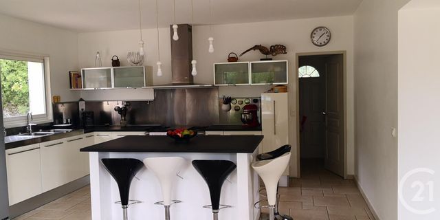 maison à vendre - 7 pièces - 200.0 m2 - NEOULES - 83 - PROVENCE-ALPES-COTE-D-AZUR - Century 21 Le Rocher maison à vendre - 7 pièces - 200.0 m2 - NEOULES - 83 - PROVENCE-ALPES-COTE-D-AZUR - Century 21 Le Rocher
